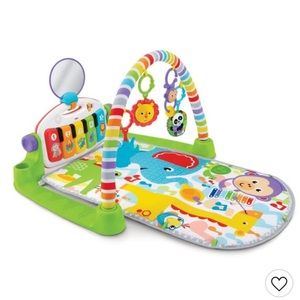 Tummy time mat with piano in box